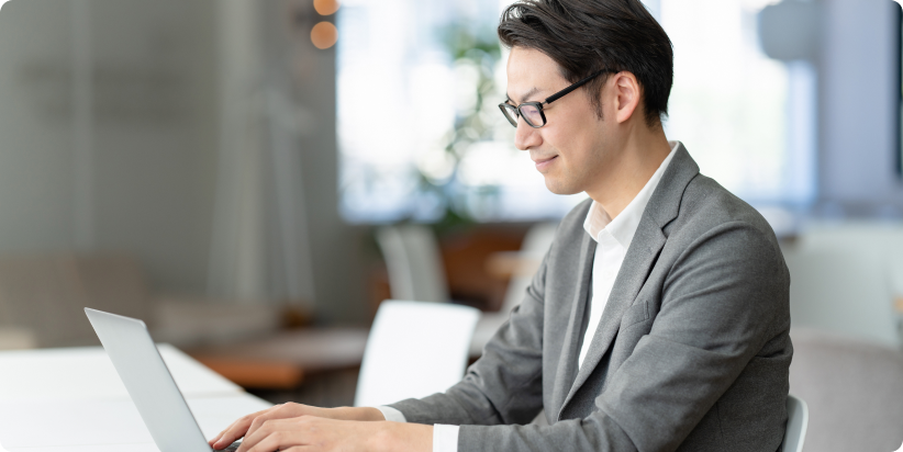 フリーランスエンジニアになるには？失敗しない「独立準備」と「案件獲得」までの完全ガイド